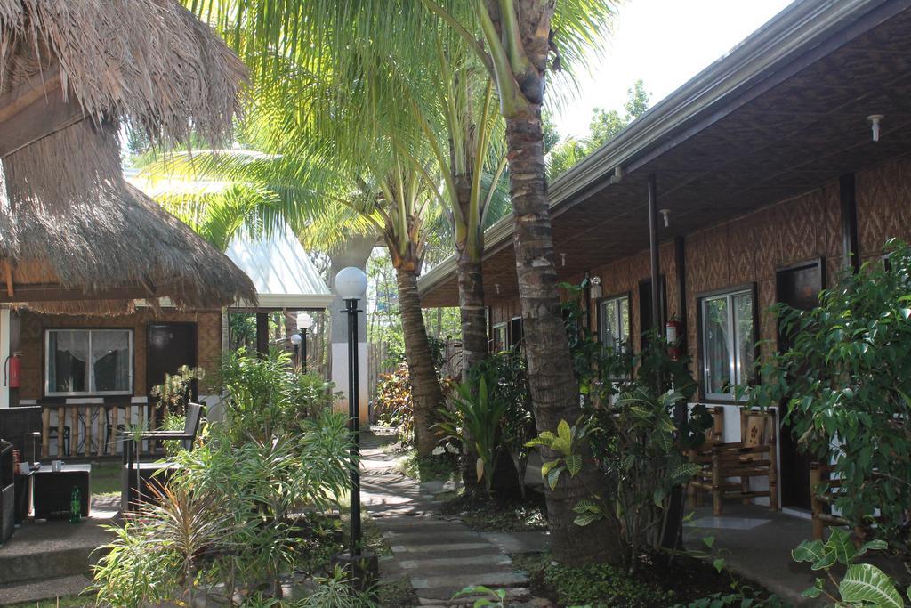 Paragayo Resort Tawala  Exterior photo