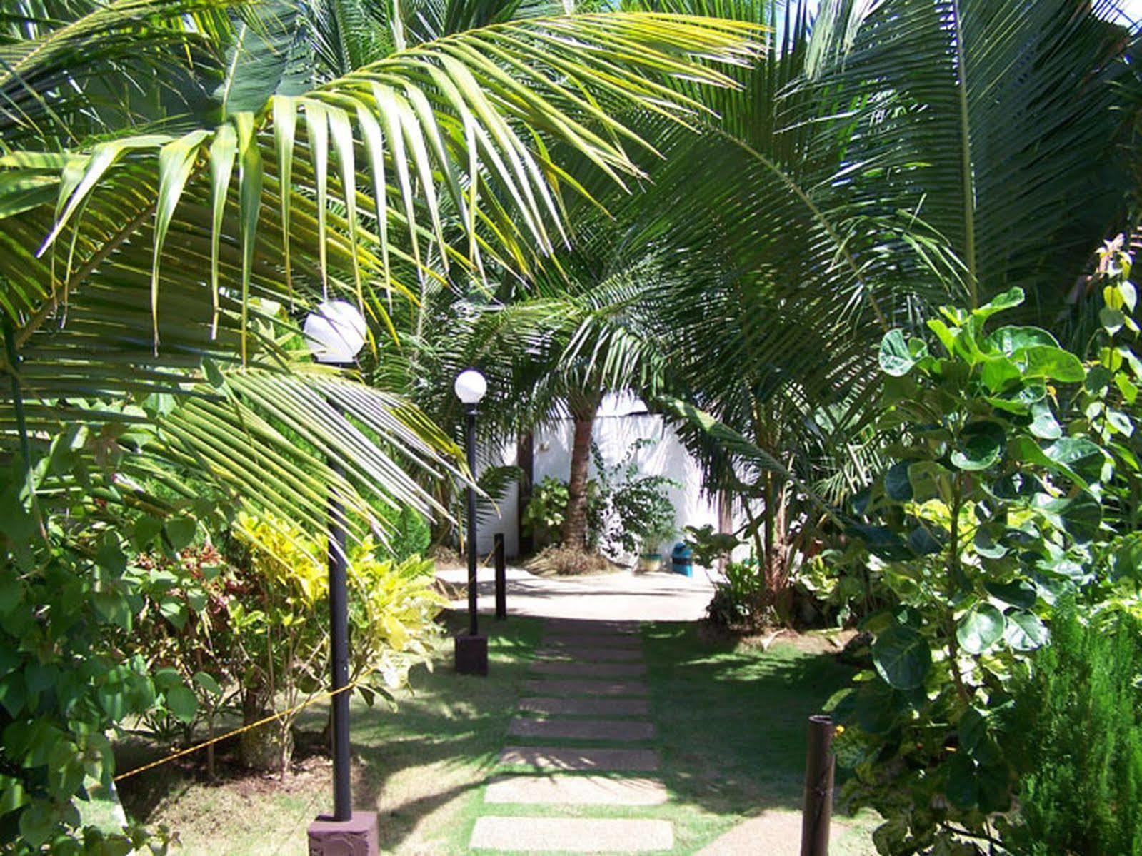 Paragayo Resort Tawala  Exterior photo